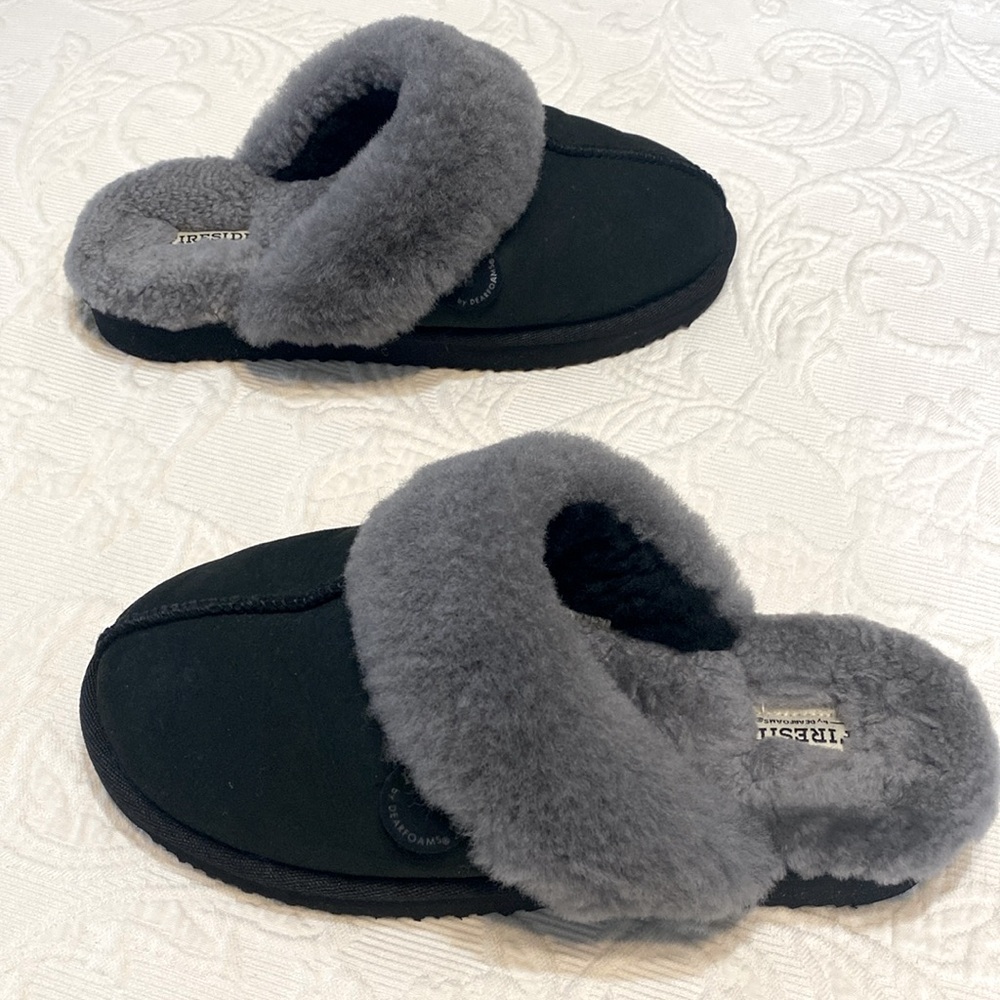 Women’s Fireside by Dearfoams Sydney Genuine Shearling Mule Scuff